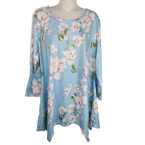 Tanst Women Lightweight Tunic Top XXL Blue Floral Print Sharkbite Hem 3/4 Sleeve